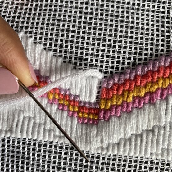 beginner-bargello_step-7.jpg?sw=554&q=85