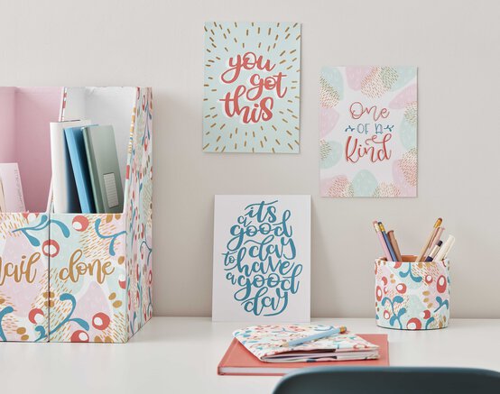 personalised-home-office-decor_wall-art_hero.jpg?sw=554&q=85