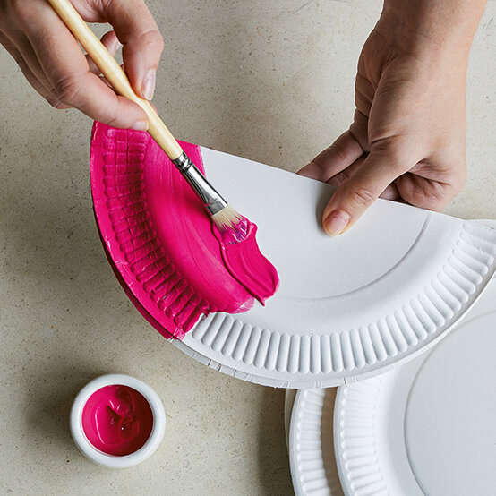 idea%5Fdiwali%2Dpaper%2Dplate%2Dlamps%5Fstep%2D4.jpg?sw=554&q=85