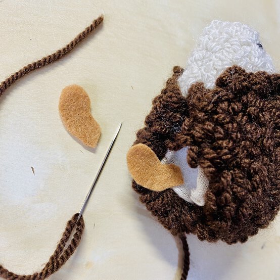 spring_mobile_hedgehog_12.jpeg.jpg?sw=554&q=85