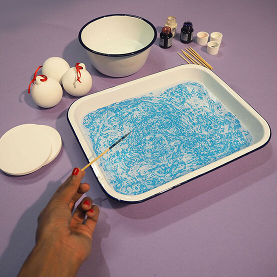 marbled-ceramic-step3.jpg?sw=554&q=85