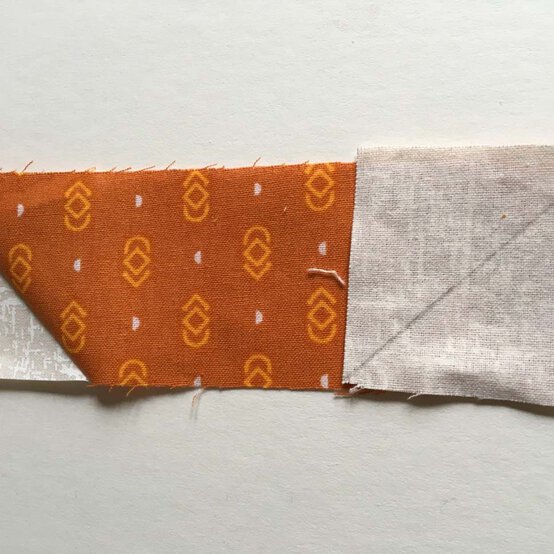 pumpkin-table-runner-step-4.jpg?sw=554&q=85