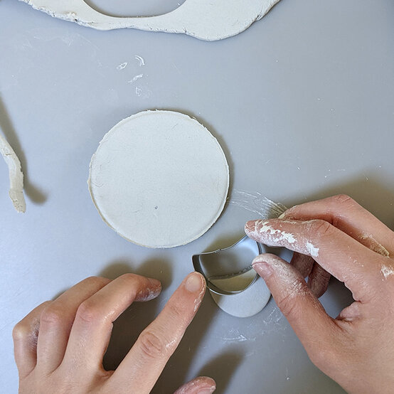 how-to-make-an-air-dry-clay-incense-holder_3a.jpg?sw=554&q=85