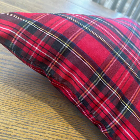 idea%5Fhow%2Dto%2Dsew%2Dchristmas%2Dtree%2Dcushions%5Fstep%2D01.jpg?sw=554&q=85