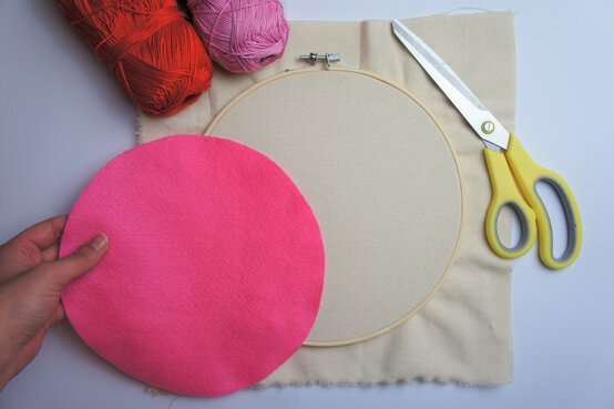 how_to_make_a_girl_power_punch_needle_hoop_step-1.jpg?sw=554&q=85