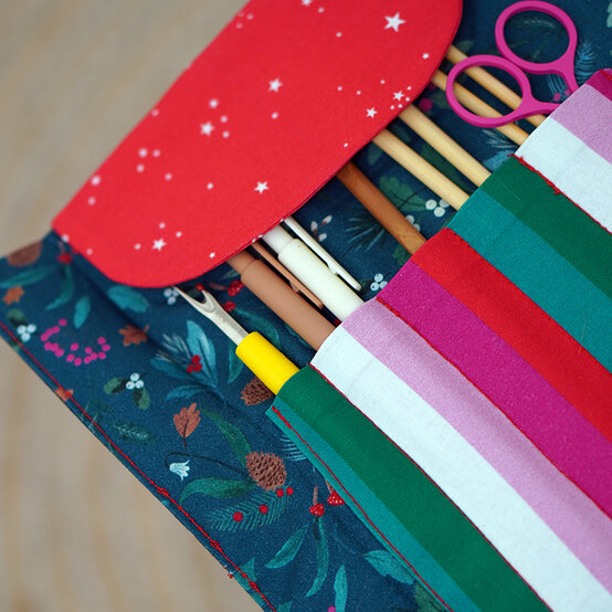 how-to-sew-a-craft-organiser_step15_4.jpg?sw=554&q=85