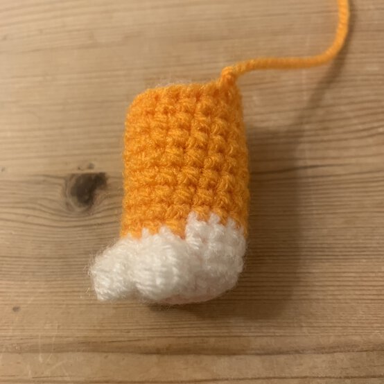 how-to-crochet-a-tiger-leg_side.jpg?sw=554&q=85