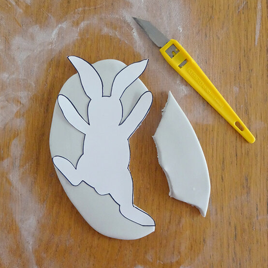 plant-pot-bunny-cake-32.jpg?sw=554&q=85