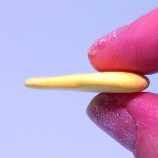 clay%2Ddaffodil%2Dlarge%5Fstep%2D1d.jpg?sw=554&q=85