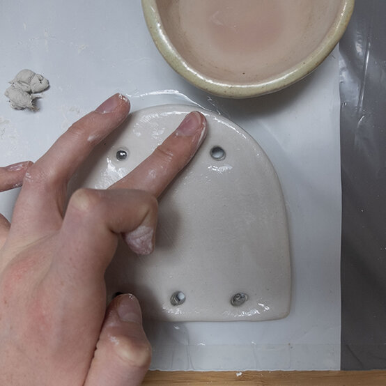 clay-wall-hanging-5.jpg?sw=554&q=85