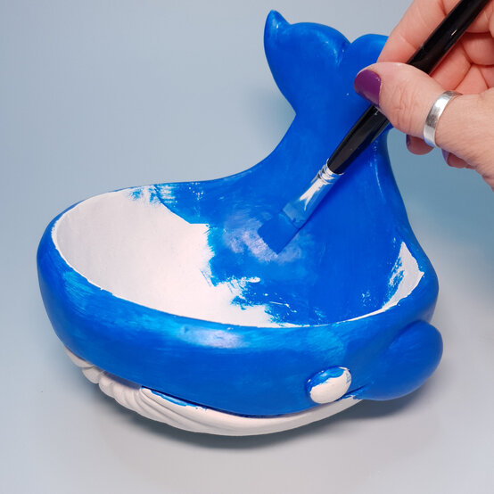 Idea_how-to-make-a-yarn-bowl-with-air-drying-clay_step11a.jpg?sw=554&q=85