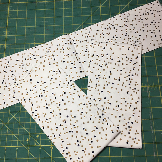 how-to-sew-a-christmas-wreath-3.png?sw=554&q=85