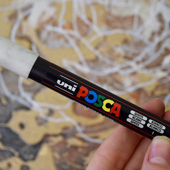 sophie-bridgland-experiement-acrylic-16.jpg?sw=554&q=85