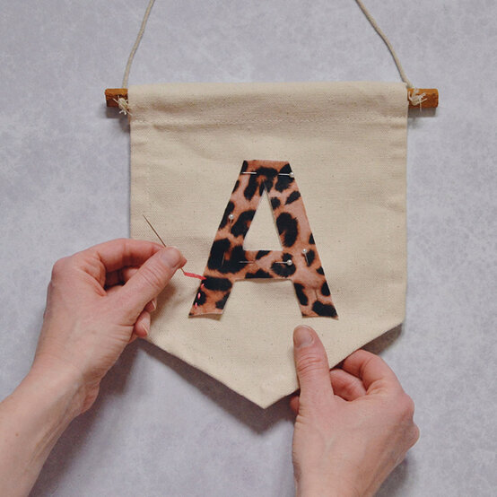 personalised-initial-banner_step4.jpg?sw=554&q=85