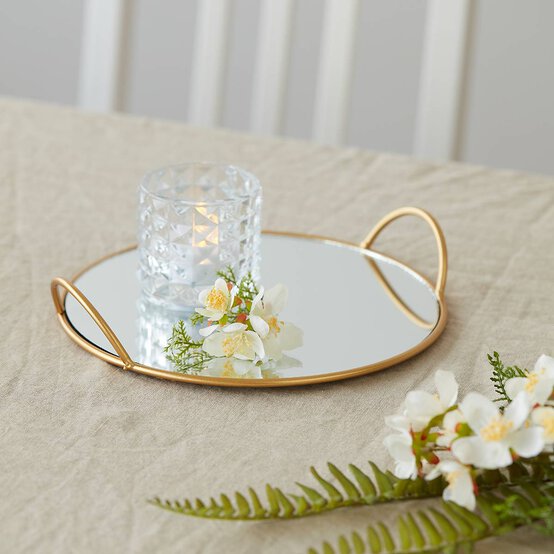 mirror-plate.jpg?sw=554&q=85