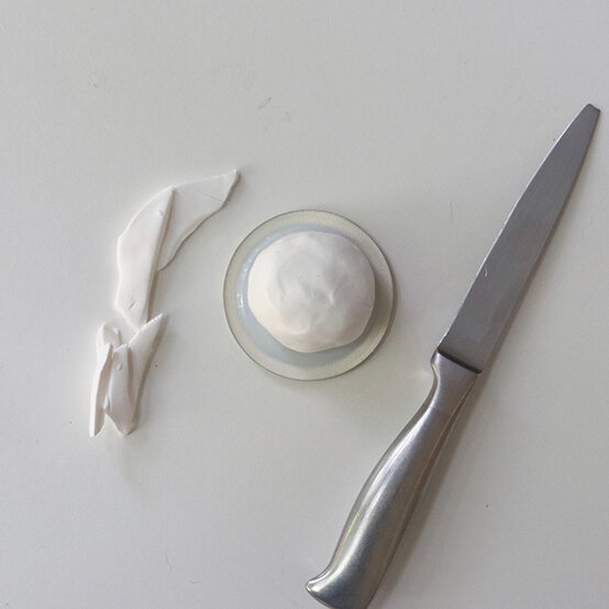 how-to-make-fimo-snow-globes_finishing-1.jpg?sw=554&q=85