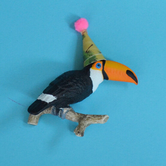 jungle-themed-party-cake-toppers-11.jpg?sw=554&q=85