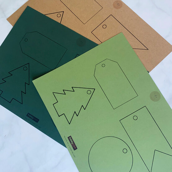 idea_christmas-drawn-gifttag_step1.jpg?sw=554&q=85