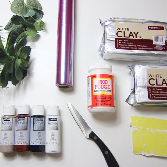 clay-bear-pots-you-will-need.jpg?sw=554&q=85