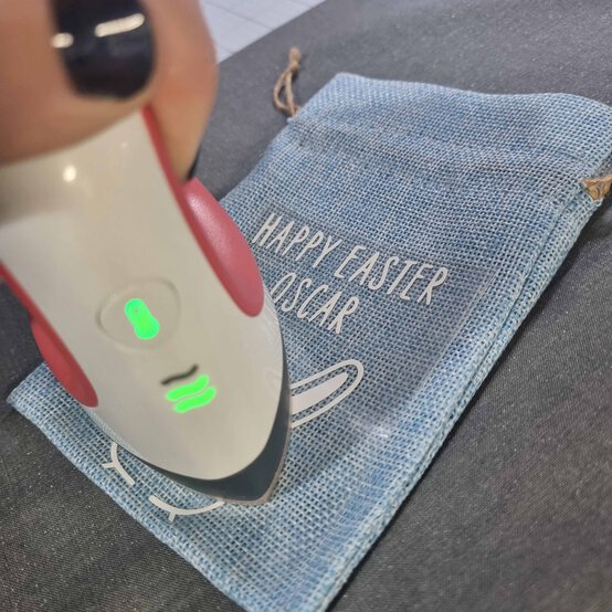 cricut-treat-bags-step-7-2.jpg?sw=554&q=85