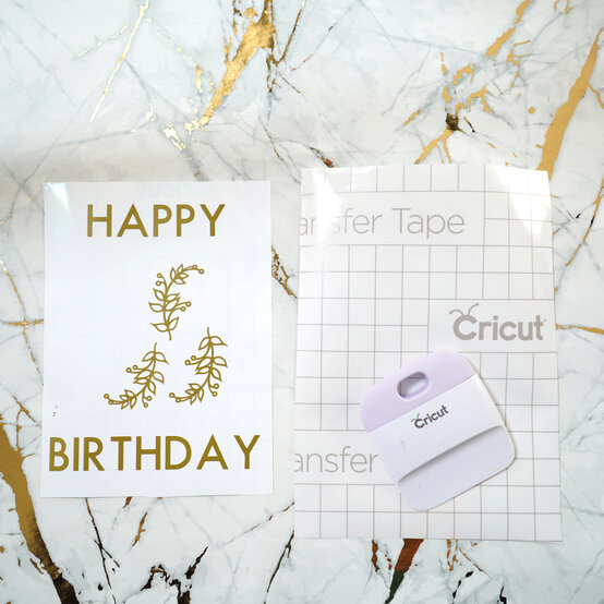 adhesive-vinyl-bday-card_step10_edit.jpg?sw=554&q=85