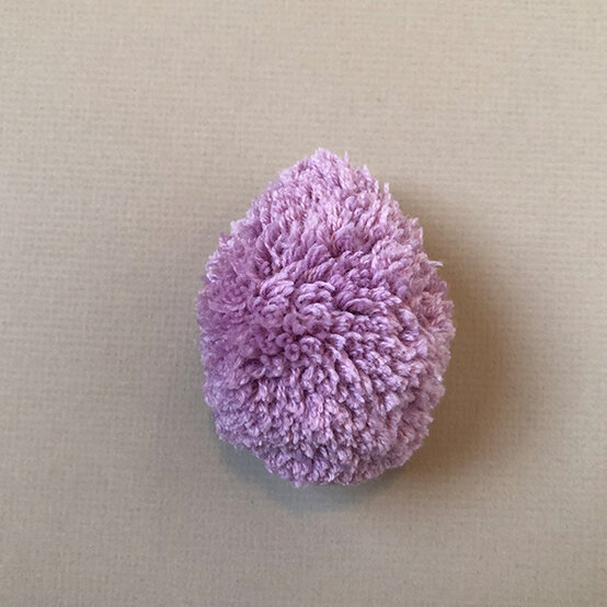 pom-pom-egg_step5b.jpg?sw=554&q=85
