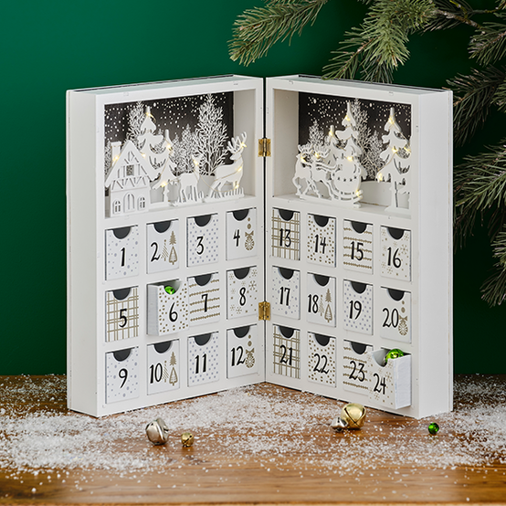 idea%5Fadvent%2Dcalendars%2Dto%2Dmake%2Dthis%2Dchristmas%5Ffold.png?sw=554&q=85