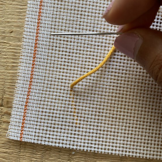 beginner-bargello_step-2.jpg?sw=554&q=85