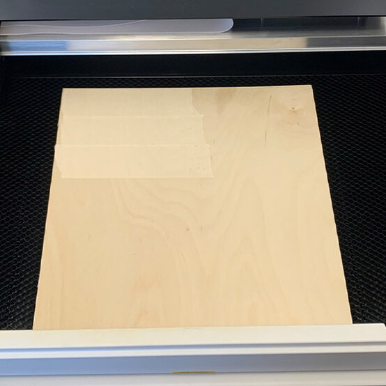 idea_Glowforge-First-Christmas-Bauble_Step6.jpg?sw=554&q=85