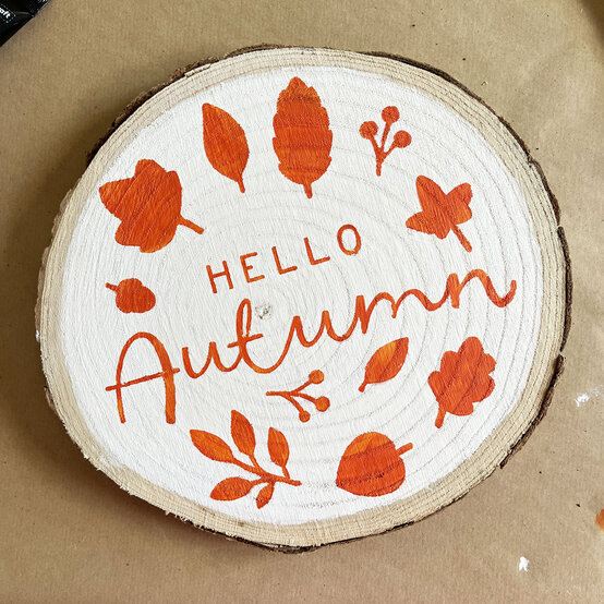 Idea_how-to-make-an-autumn-wooden-slice_step6.JPG?sw=554&q=85