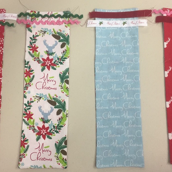 idea%5Fhow%2Dto%2Dsew%2Dchristmas%2Dcutlery%2Dwraps%5Fstep9.png?sw=554&q=85