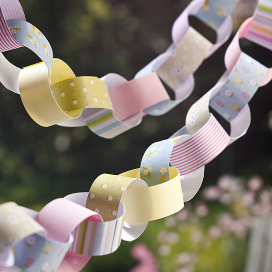 paper-chain.jpg?sw=554&q=85