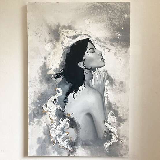 artisan-lauren-miller-grey-woman-painting.jpg?sw=554&q=85