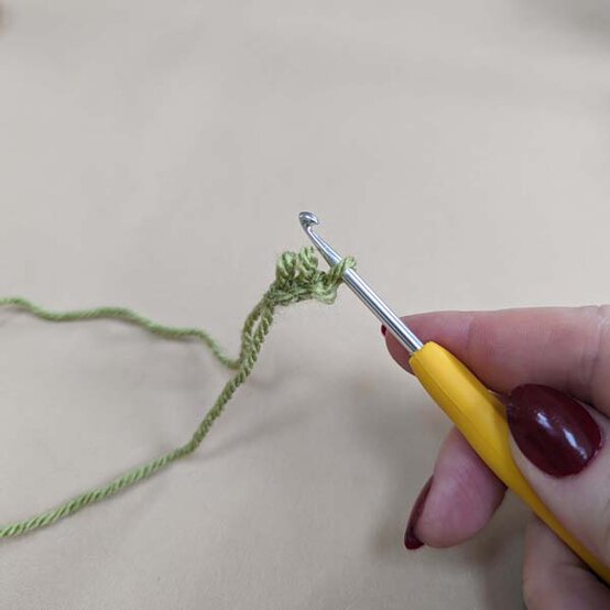 ideas%5Fstash%2Dbusting%2Dchristmas%2Dtable%2Ddecor%5Fplacecards%5Fstep%2D1a.jpg?sw=554&q=85