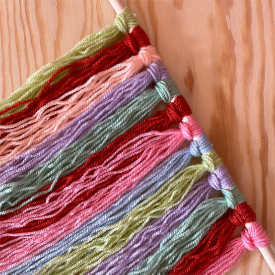 ghost-wall-hanging_3.jpg?sw=554&q=85