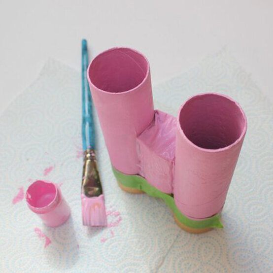 binoculars_step3.jpg?sw=554&q=85