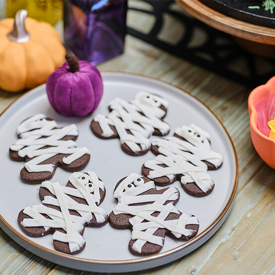 gingerbread-mummies-5.jpg?sw=554&q=85