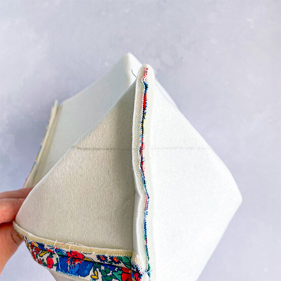 joules-door-stop-7c.jpg?sw=554&q=85