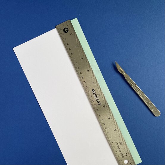 Idea_how-to-make-an-easter-aperture-card_step4b.jpg?sw=554&q=85