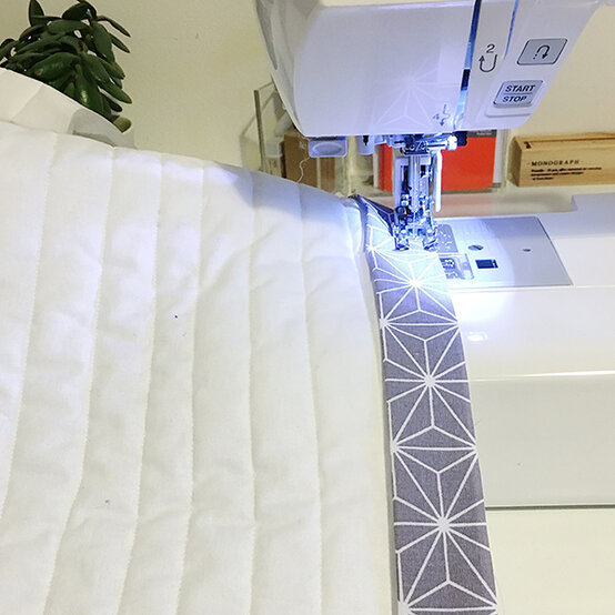 scandi-flyinggeese-quilt-fig-22-1.jpg?sw=554&q=85