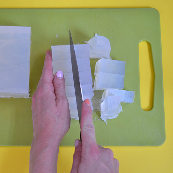 jungle-themed-party-animal-soaps-2.jpg?sw=554&q=85