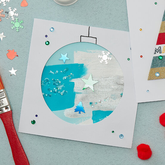 kids-christmas-card_bauble-card.jpg?sw=554&q=85