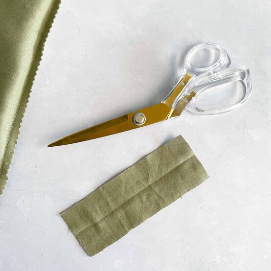 Idea_how-to-make-a-quilted-stocking_step12a.jpg?sw=554&q=85