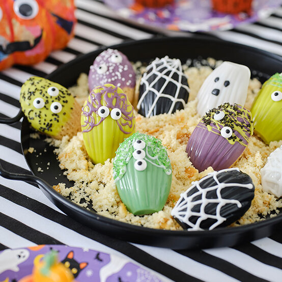 idea%5Fbaking%2Dprojects%2Dto%2Dmake%2Dfor%2Dhalloween%5Fstep%2D15.jpg?sw=554&q=85