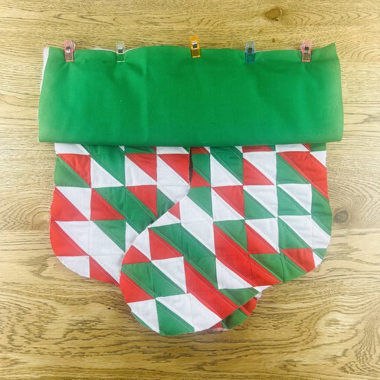 Idea_how-to-quilt-a-christmas-stocking_step11.jpg?sw=554&q=85