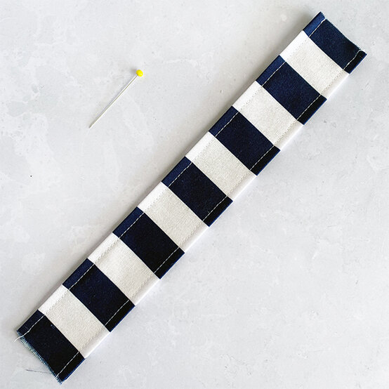 joules-draught-excluder-6d.jpg?sw=554&q=85