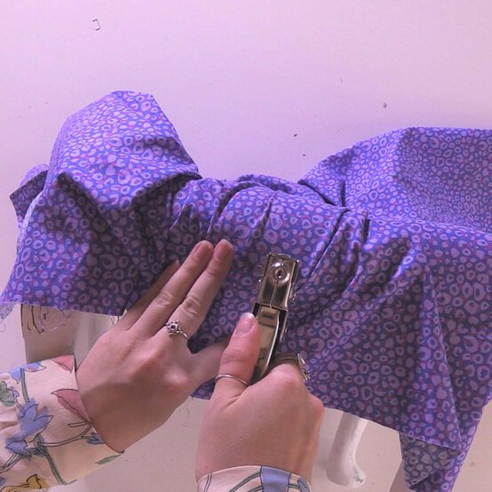 upcycle-footstool_step-6.jpg?sw=554&q=85