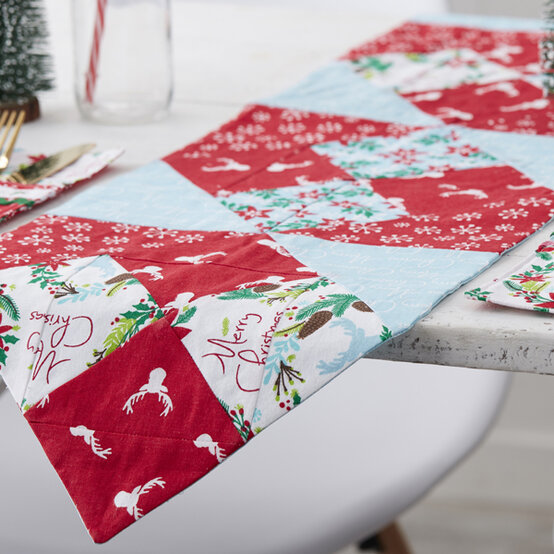 11-fat-quarter-christmas-sewing-project-ideas2.jpg?sw=554&q=85