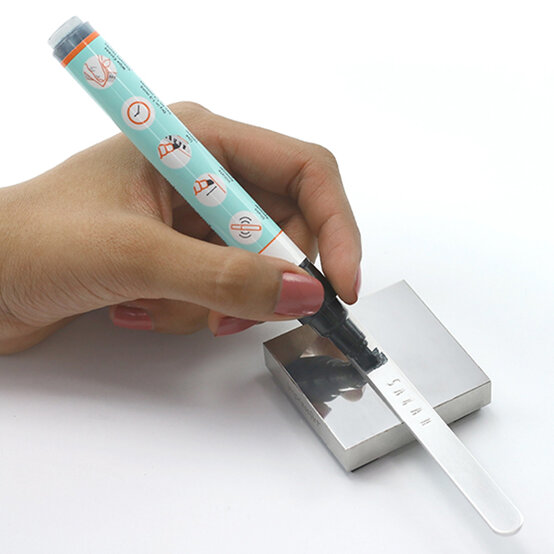 impressart-metal-stamping-cuff-3.jpg?sw=554&q=85