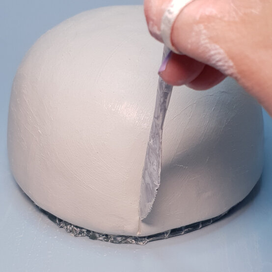 Idea_how-to-make-a-yarn-bowl-with-air-drying-clay_step3a.jpg?sw=554&q=85